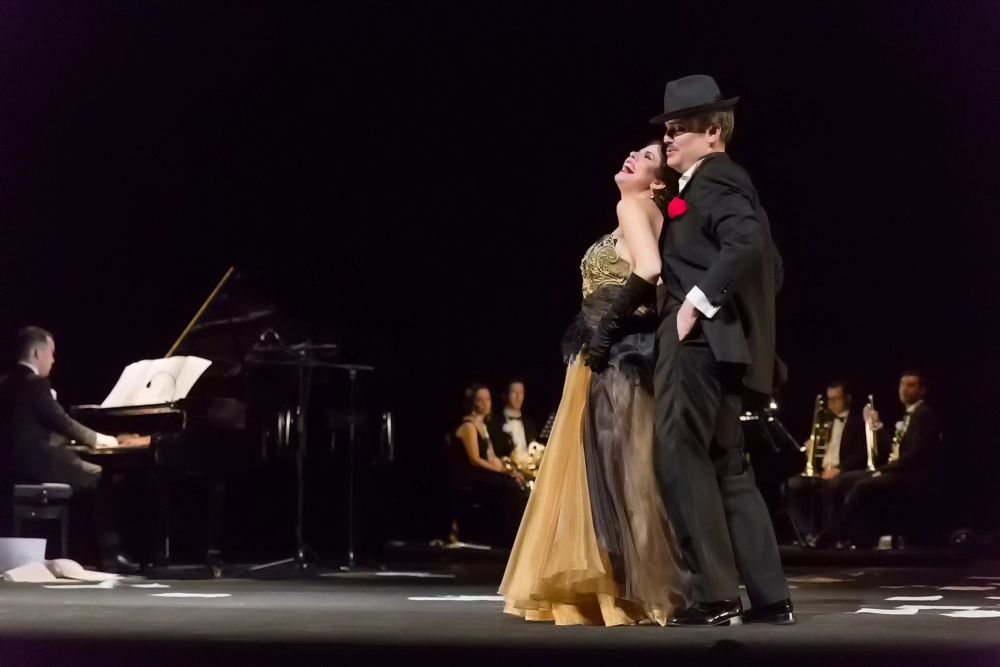 Baile en Gershwin Inside